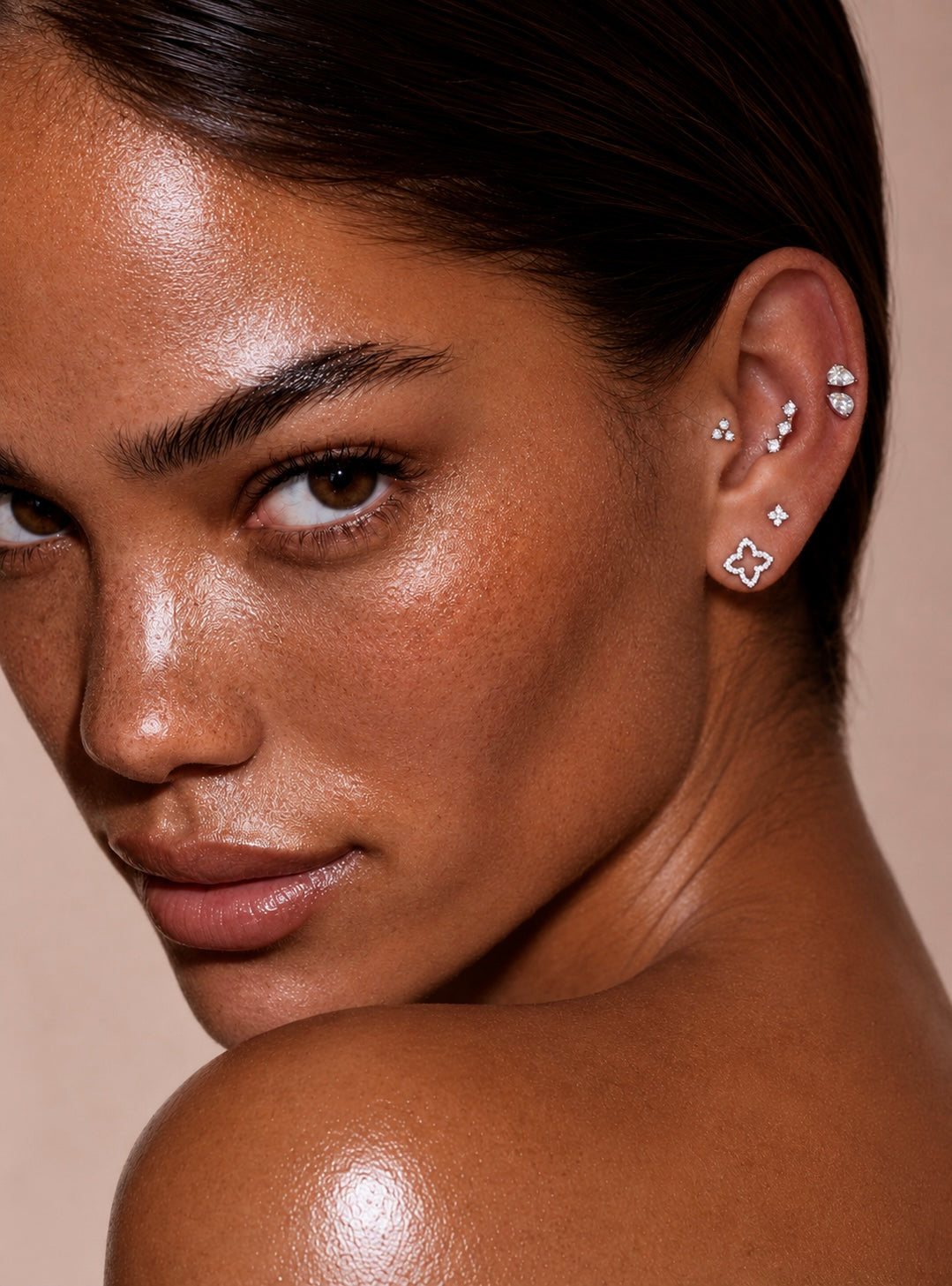 Crystal bloom stud