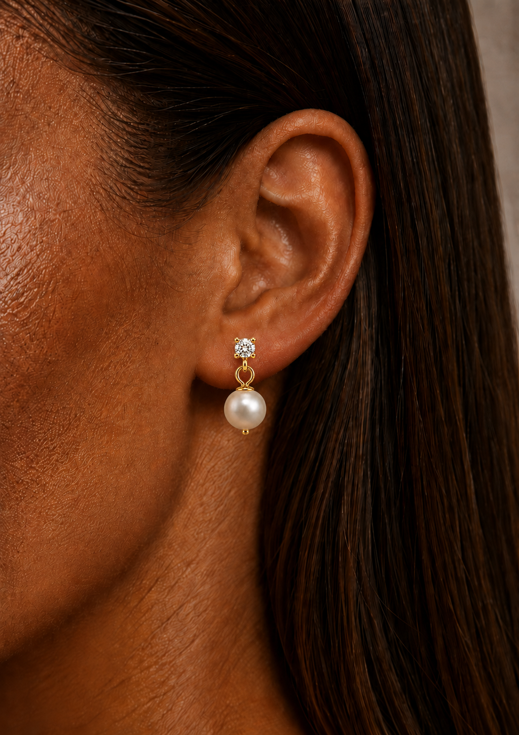 Drop pearl stud