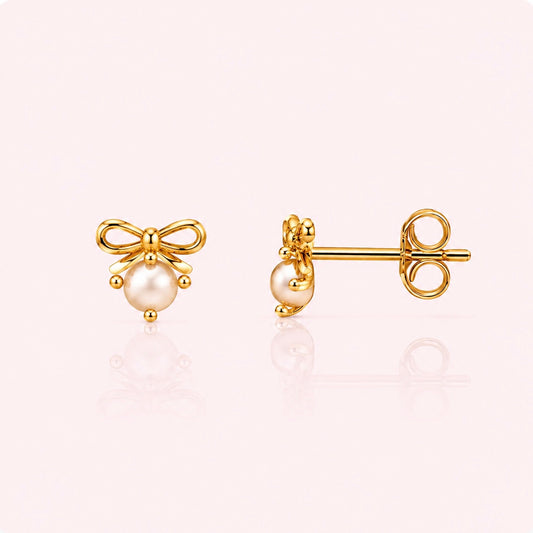 Bow pearl stud